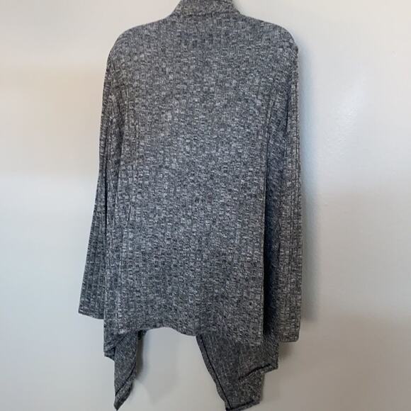 Dana Buchman Woman’s Gray One Button Sweater Duster Cape M - Picture 7 of 12